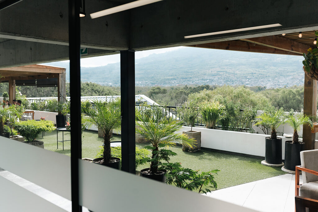 Sala-de-Reuniones-El-Cubo-Center-Antigua-Guatemala-Reuniones-con-vistas